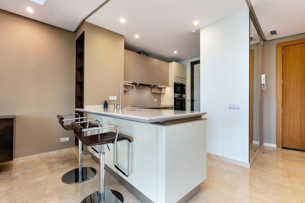 Luxorious Duplex Apartemen
